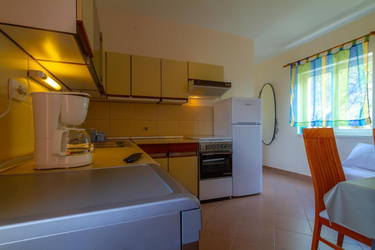 Apartman Haus Maja Banjol Exterior foto